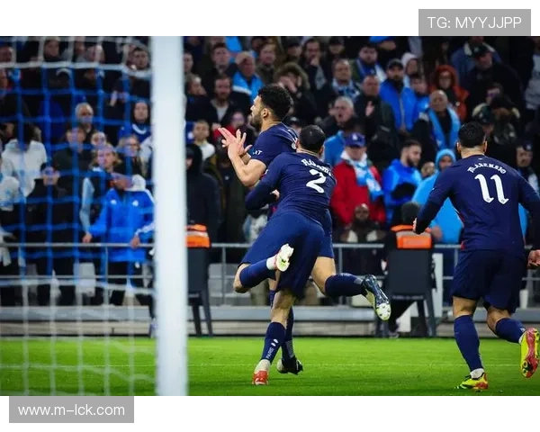 巴黎圣日耳曼对阵雷恩，卫冕冠军主场寻求连胜