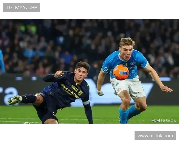 帕尔马0-0闷平热那亚，双方门将屡献神扑